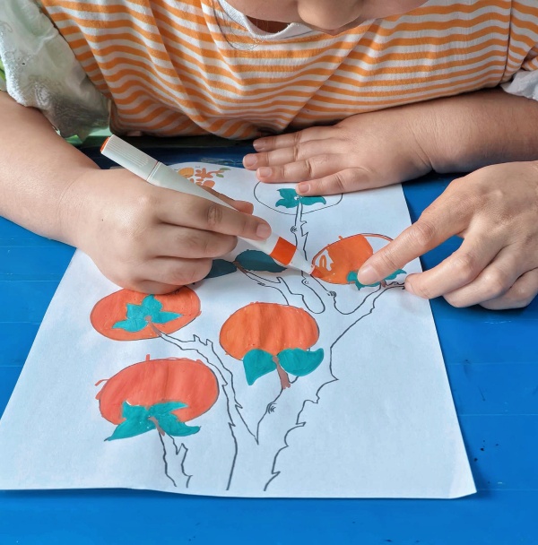 霜降柿红，成长正浓